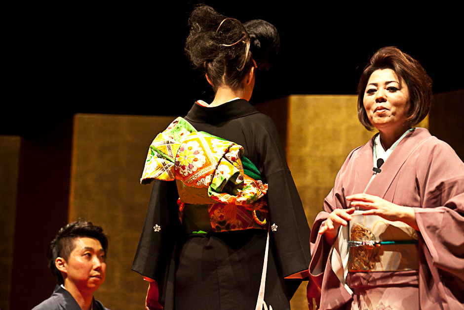 kimono dressing demo